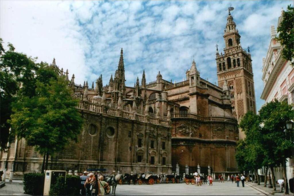 Cozy And Well Located Apartment In The Center Of Sevilla Exteriör bild